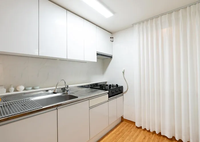 Apartamento 강남 Cozy Nest #gangnam Trip #coex #ddp건축투어#한강트래킹#강남세브란스병원#대치동#감성숙소#정릉#인사동#명동#서울타워#벚꽃축제